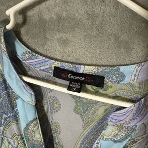 Cocomo Woman Top 2X Roll Tab Sleeves Paisley Plus Pastel Popover Wrinkle Free